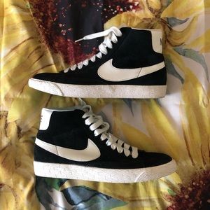 Nike Blazer Mid Skate Shoes